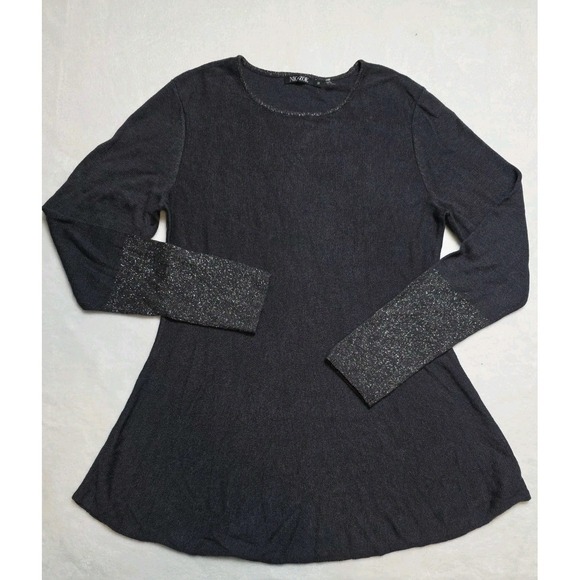 Nic + Zoe Sweaters - Nic + Zoe Scoop Neck Long Sleeve Top Medium Dark Gray Sparkle Wrist Romantic